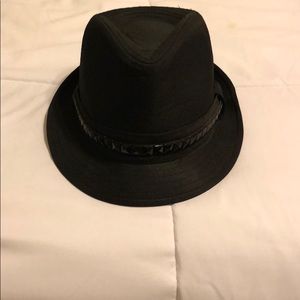 Ladies fedora black. New with tags. Unworn